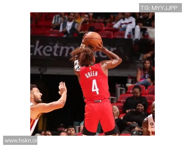 朱正在OTE联赛常规赛第二场表现出色砍下8分10篮板并抢下6个前场篮板